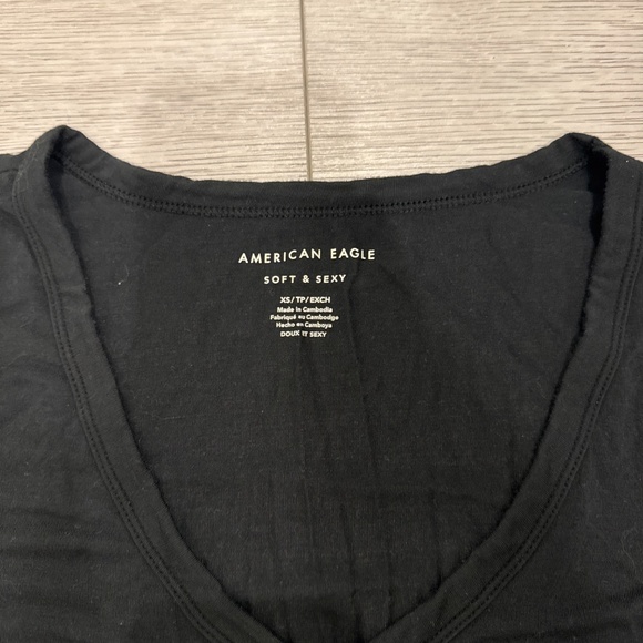 American Eagle t shirt - Picture 2 of 2